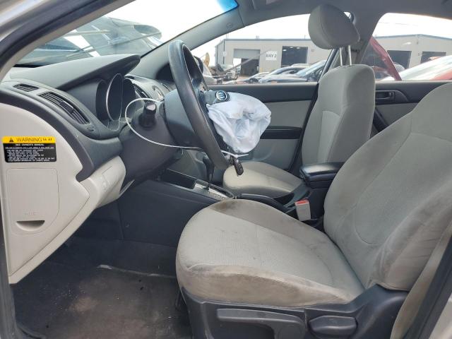 Photo 7 from auction – 2010 KIA FORTE EX with VIN KNAFU4A21A5203714