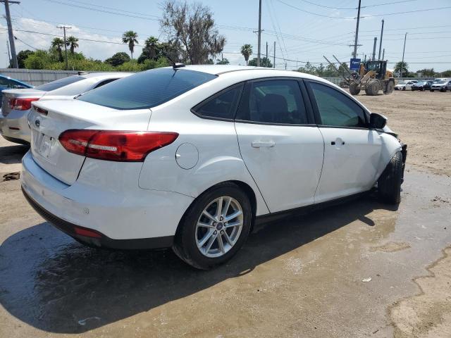 Photo 3 from auction – 2015 FORD FOCUS SE with VIN 1FADP3F27FL215492
