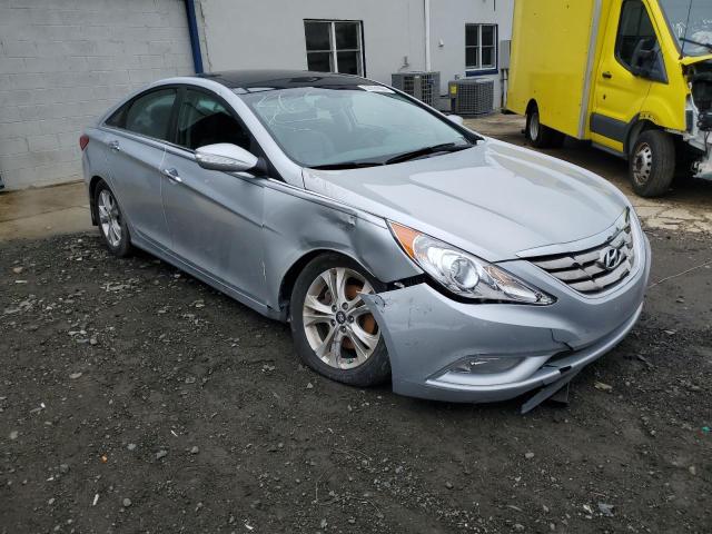 Photo 4 from auction – 2012 HYUNDAI SONATA SE with VIN 5NPEC4AC9CH385482