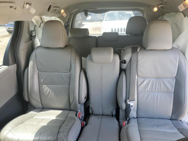 Photo 10 from auction – 2016 TOYOTA SIENNA XLE with VIN 5TDYK3DC7GS749324