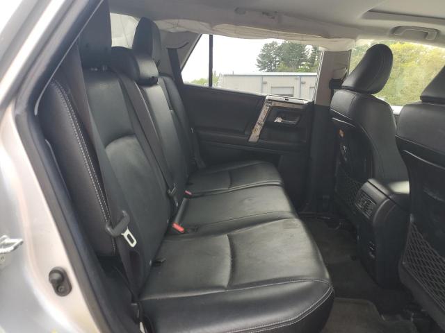 Photo 11 from auction – 2018 TOYOTA 4RUNNER SR with VIN JTEBU5JRXJ5533593