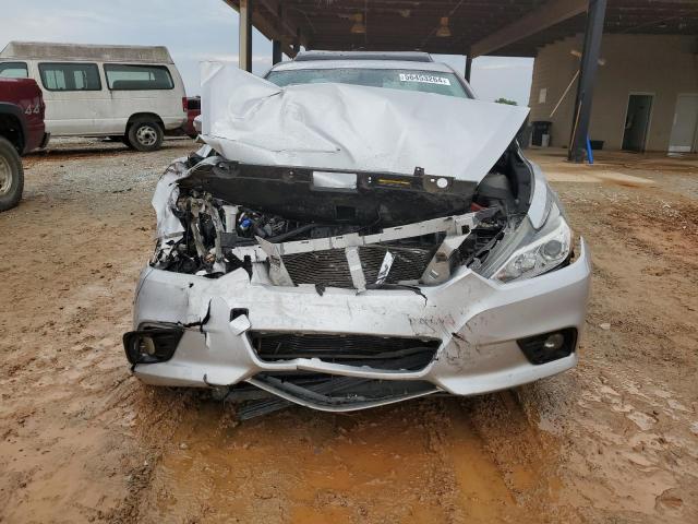 Photo 5 from auction – 2017 NISSAN ALTIMA 2.5 with VIN 1N4AL3AP5HC143874