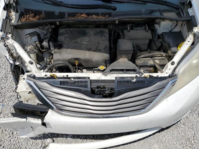 Photo 12 from auction – 2011 TOYOTA SIENNA XLE with VIN 5TDYK3DC7BS057864