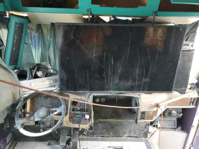 Photo 8 from auction – 1997 FREIGHTLINER CHASSIS X with VIN 4UZ6XJBC3VC832954