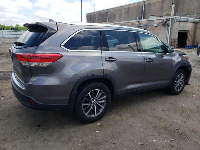 Photo 3 from auction – 2019 TOYOTA HIGHLANDER with VIN 5TDJZRFHXKS622729