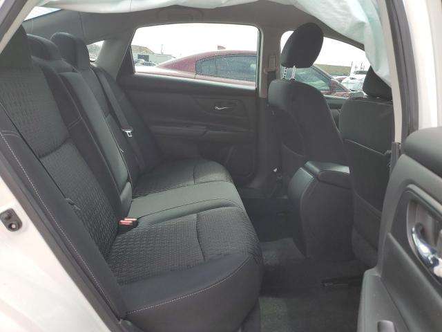 Photo 10 from auction – 2016 NISSAN ALTIMA 2.5 with VIN 1N4AL3AP2GN339452