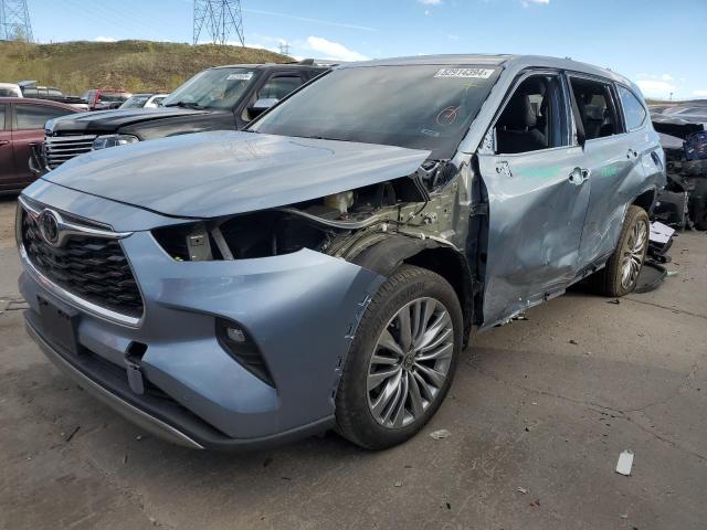 TOYOTA HIGHLANDER 2022 with VIN 5TDFZRBH7NS197504 - Photo from auction
