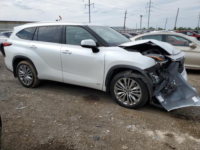 Photo 4 from auction – 2022 TOYOTA HIGHLANDER with VIN 5TDEBRCH7NS094551