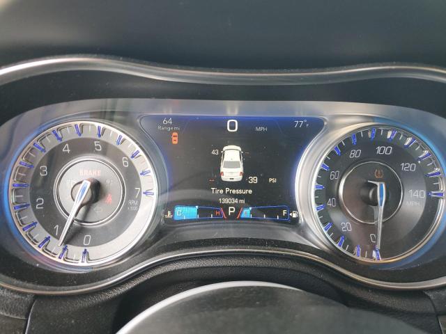 Photo 9 from auction – 2017 CHRYSLER 300 LIMITE with VIN 2C3CCAAG3HH577414