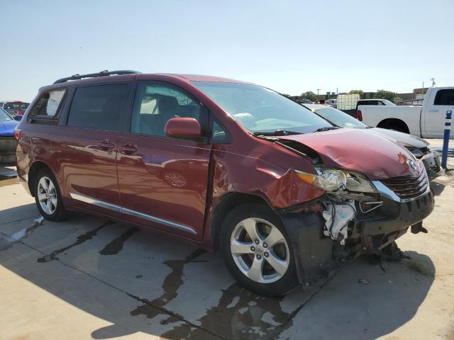 Photo 4 from auction – 2017 TOYOTA SIENNA LE with VIN 5TDKZ3DC4HS857791