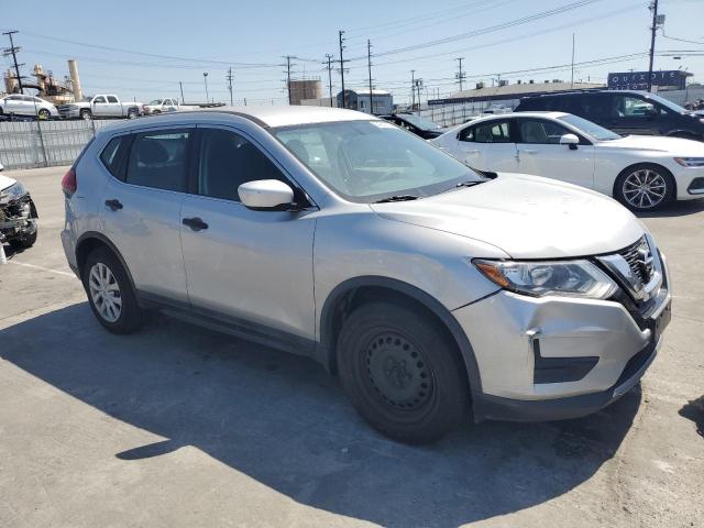 Photo 4 from auction – 2017 NISSAN ROGUE S with VIN 5N1AT2MT0HC776128