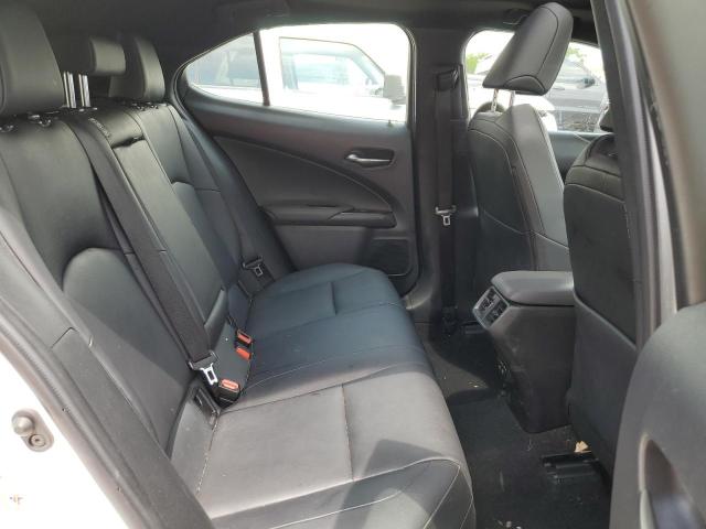 Photo 11 from auction – 2019 LEXUS UX 200 with VIN JTHY3JBH0K2000430