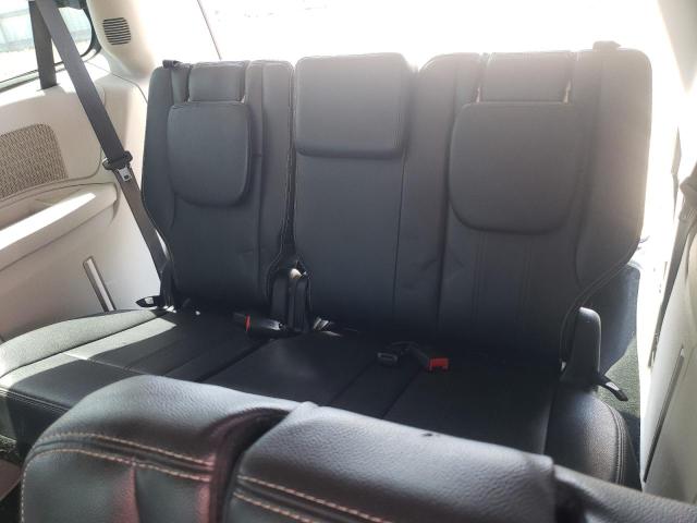 Photo 10 from auction – 2014 CHRYSLER TOWN & COU with VIN 2C4RC1BG3ER217277