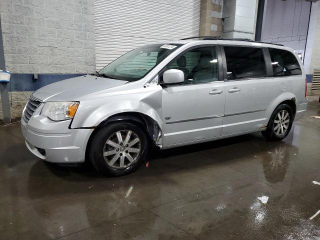 CHRYSLER TOWN & COU 2009 with VIN 2A8HR54119R648094 - Photo from auction