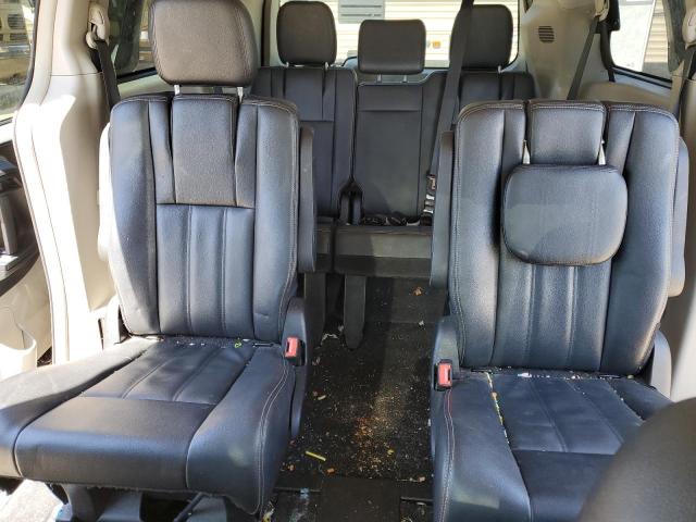 Photo 10 from auction – 2016 CHRYSLER TOWN & COU with VIN 2C4RC1BG3GR173168