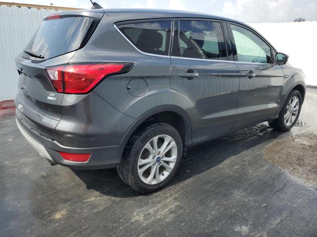 Photo 3 from auction – 2019 FORD ESCAPE SE with VIN 1FMCU9GD8KUA28683