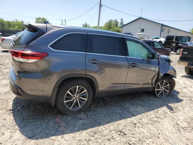 Photo 3 from auction – 2019 TOYOTA HIGHLANDER with VIN 5TDJZRFH5KS613372