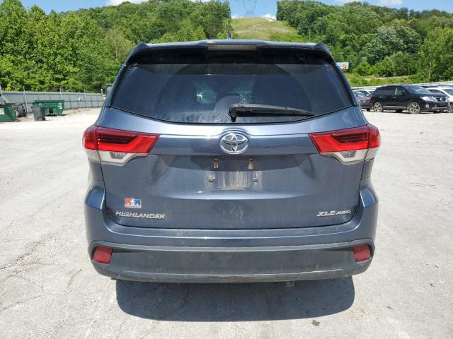 Photo 6 from auction – 2018 TOYOTA HIGHLANDER with VIN 5TDJZRFH7JS891057