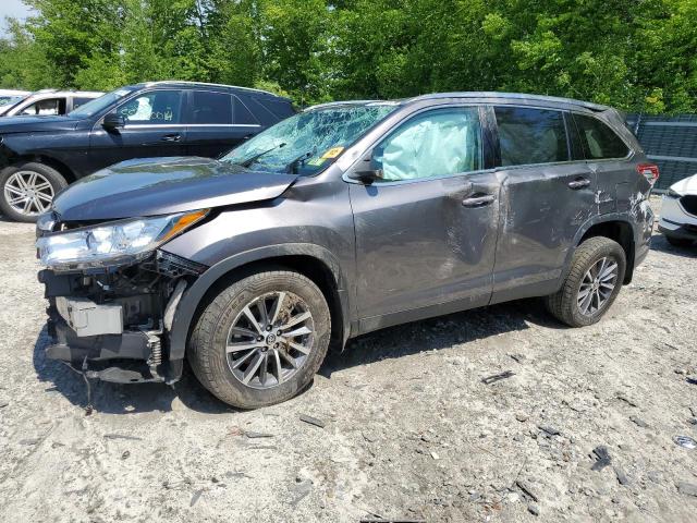 TOYOTA HIGHLANDER 2019 with VIN 5TDJZRFH5KS613372 - Photo from auction