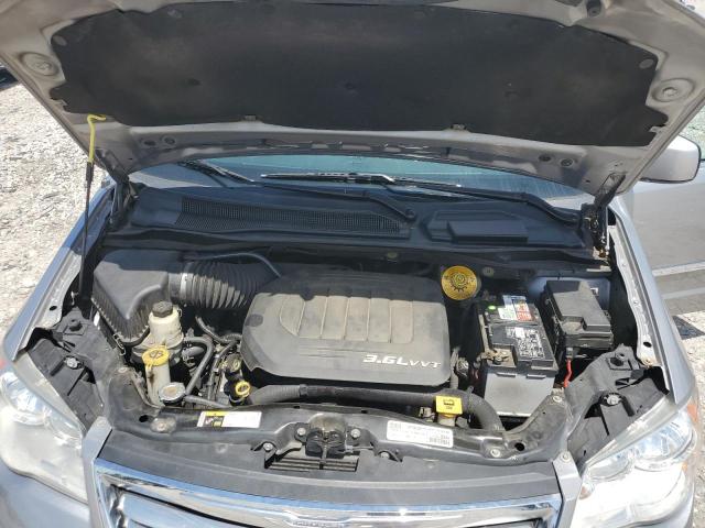 Photo 12 from auction – 2016 CHRYSLER TOWN & COU with VIN 2C4RC1BG8GR288848