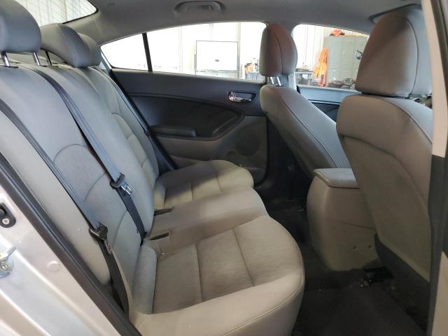 Photo 10 from auction – 2016 KIA FORTE LX with VIN KNAFK4A6XG5539038