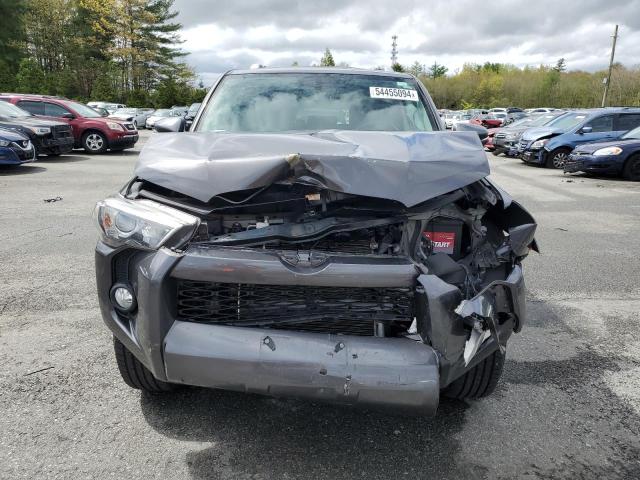 Photo 5 from auction – 2018 TOYOTA 4RUNNER SR with VIN JTEBU5JR2J5494949