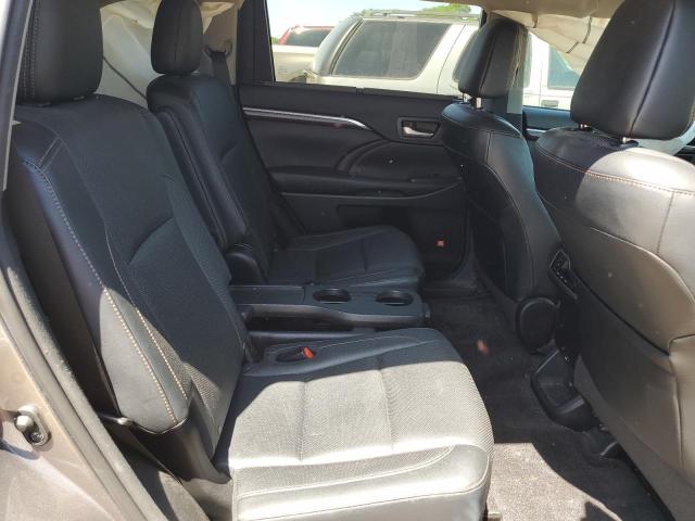 Фото 11 с аукциона – 2016 TOYOTA HIGHLANDER с VIN 5TDDKRFHXGS317112