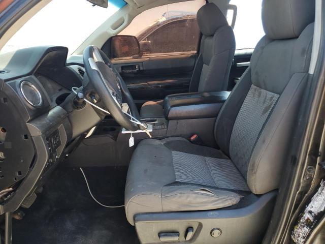 Photo 7 from auction – 2017 TOYOTA /S/LE/XLE with VIN 5TFDW5F16HX637894