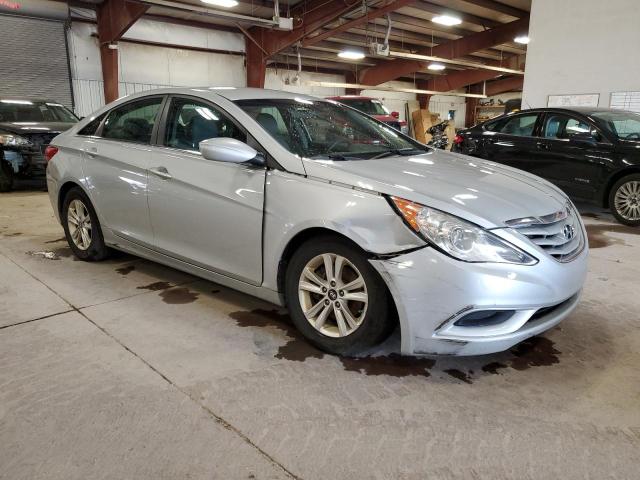 Photo 4 from auction – 2011 HYUNDAI SONATA GLS with VIN 5NPEB4AC5BH207313