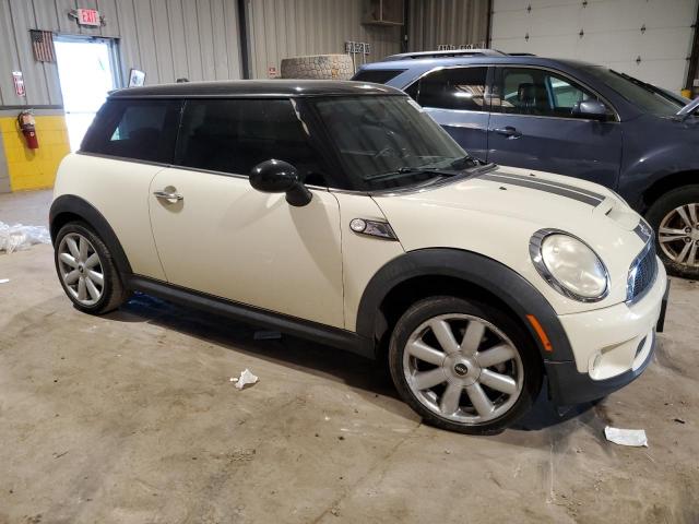 Photo 4 from auction – 2010 MINI COOPER S with VIN WMWMF7C5XATZ74176