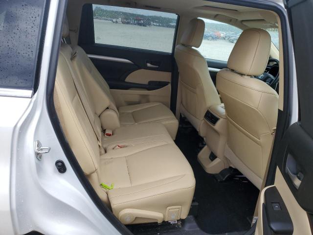 Photo 10 from auction – 2018 TOYOTA HIGHLANDER with VIN 5TDJZRFH0JS531094