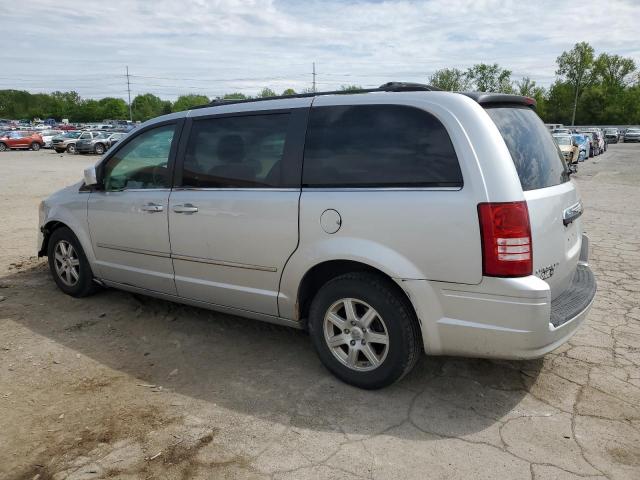 Photo 2 from auction – 2010 CHRYSLER TOWN & COU with VIN 2A4RR5D18AR302733
