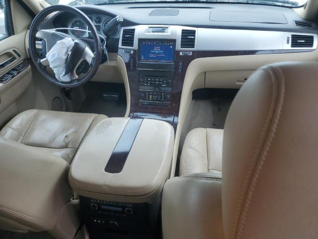 Photo 8 from auction – 2011 CADILLAC ESCALADE L with VIN 1GYS4BEF1BR134546
