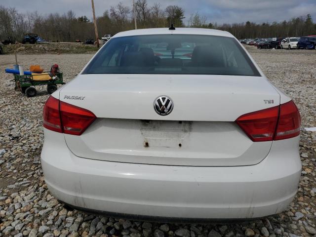 Photo 6 from auction – 2015 VOLKSWAGEN PASSAT S with VIN 1VWAT7A30FC035963