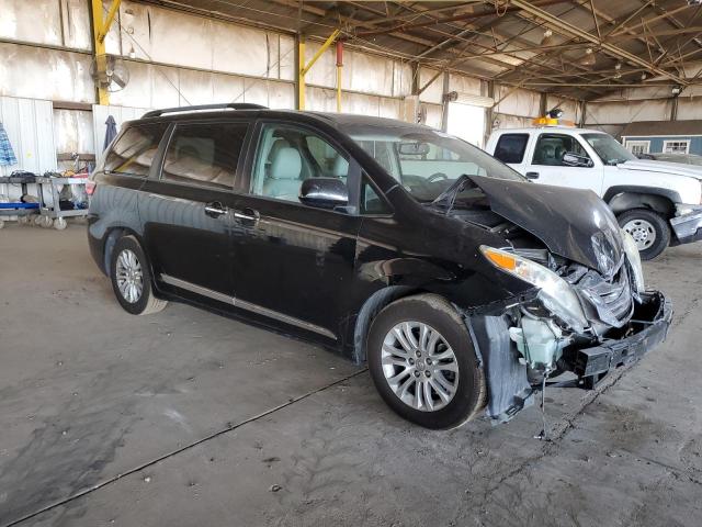 Photo 4 from auction – 2016 TOYOTA SIENNA XLE with VIN 5TDYK3DC4GS747708
