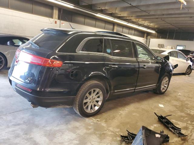 Photo 3 from auction – 2018 LINCOLN MKT with VIN 2LMHJ5NK4JBL01832