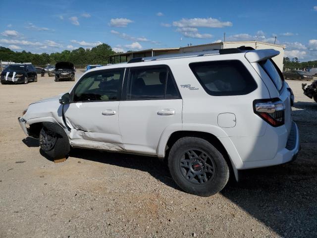 Photo 2 from auction – 2017 TOYOTA 4RUNNER SR with VIN JTEBU5JR3H5420983