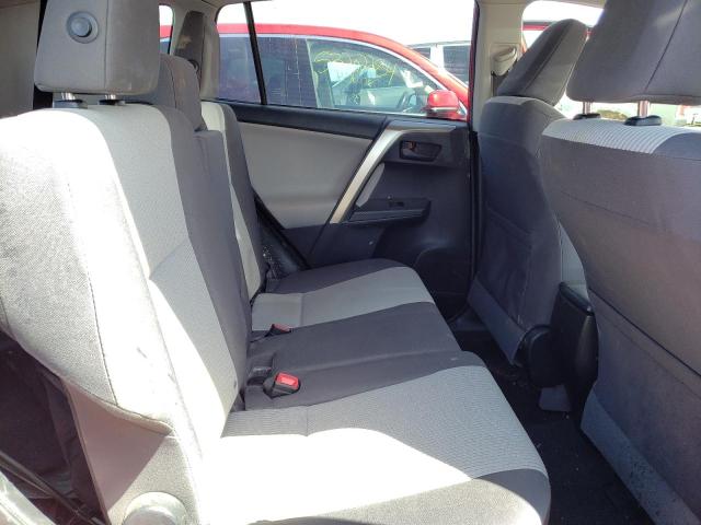 Photo 10 from auction – 2015 TOYOTA RAV4 LE with VIN JTMBFREV0FJ042235
