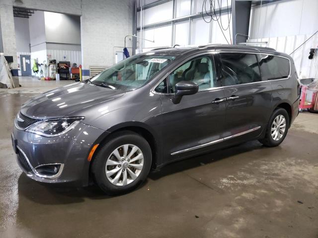 CHRYSLER PACIFICA T 2017 with VIN 2C4RC1BG3HR510097 - Photo from auction