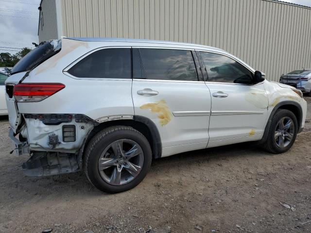 Photo 3 from auction – 2017 TOYOTA HIGHLANDER with VIN 5TDDZRFH6HS472110