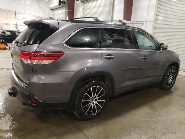 Photo 3 from auction – 2017 TOYOTA HIGHLANDER with VIN 5TDJZRFH3HS425703