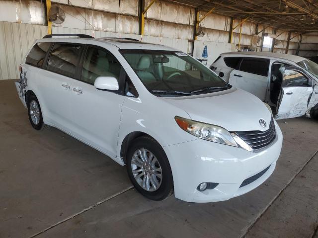 Photo 4 from auction – 2013 TOYOTA SIENNA XLE with VIN 5TDYK3DC6DS405463