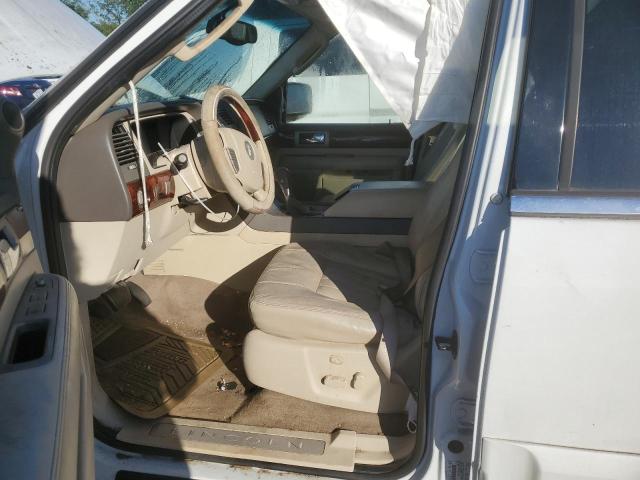 Photo 7 from auction – 2004 LINCOLN NAVIGATOR with VIN 5LMFU28R04LJ12503