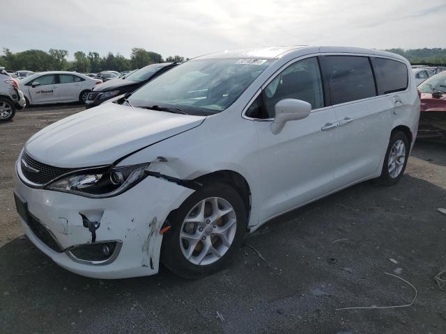 CHRYSLER PACIFICA T 2018 with VIN 2C4RC1FG5JR174291 - Photo from auction