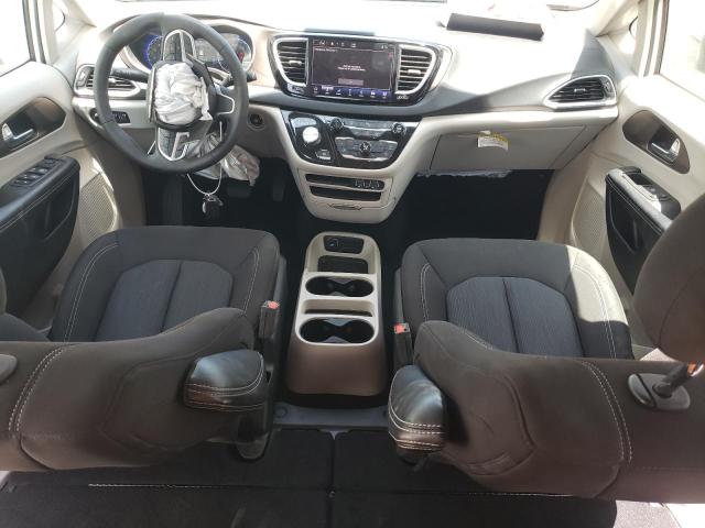 Photo 8 from auction – 2022 CHRYSLER VOYAGER LX with VIN 2C4RC1CG3NR104458