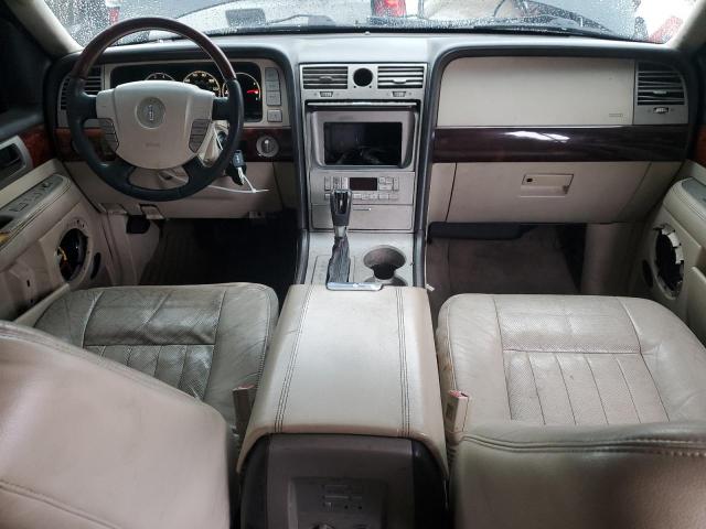 Photo 8 from auction – 2003 LINCOLN NAVIGATOR with VIN 5LMFU28R43LJ05004