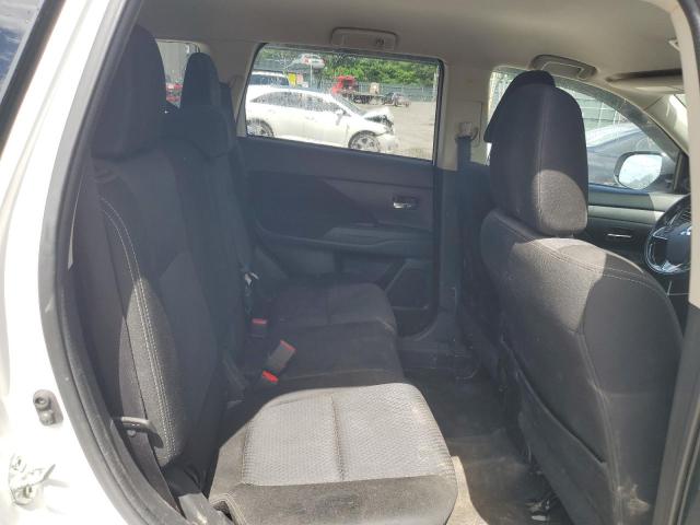 Zdjęcie 11 z aukcji – 2016 MITSUBISHI OUTLANDER z VIN JA4AZ3A33GZ032073