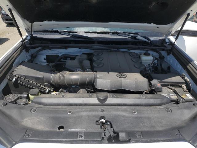 Photo 11 from auction – 2015 TOYOTA 4RUNNER SR with VIN JTEBU5JR3F5210168