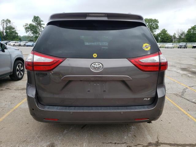 Photo 6 from auction – 2016 TOYOTA SIENNA XLE with VIN 5TDYK3DC0GS734065