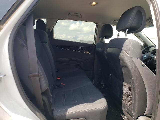 Photo 11 from auction – 2016 KIA SORENTO LX with VIN 5XYPGDA58GG072337
